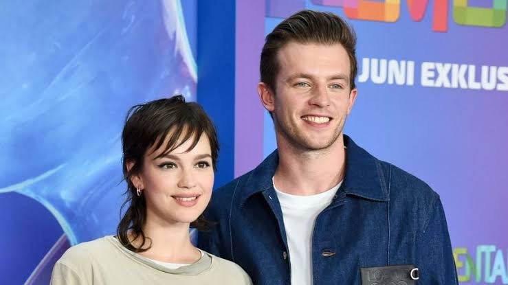Jannis Niewöhner Freundin: Hat der Schauspieler aktuell eine Partnerin? jannis niewöhner freundin